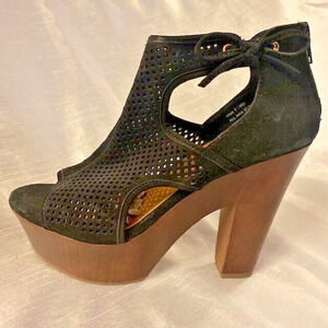 Report Womens 7 Platform Chunky Heels Ankle Shoes Black Open Toe Faux Suede